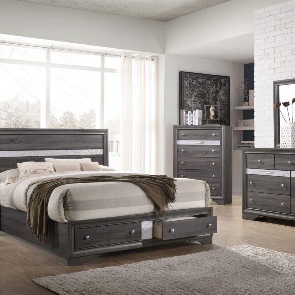 Traditional Queen 5 PC Stoage Bedroom Set in Gray made with Wood
