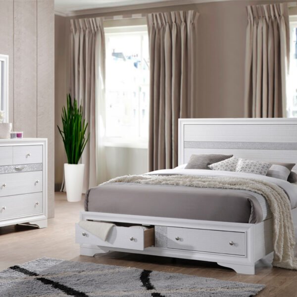 Traditional Style Queen 4 Pc Storage Bedroom Set made with Wood in White