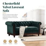 ⁦Velvet Chesterfield Loveseat with Tufted Buttons - Forest Green⁩ - الصورة ⁦2⁩